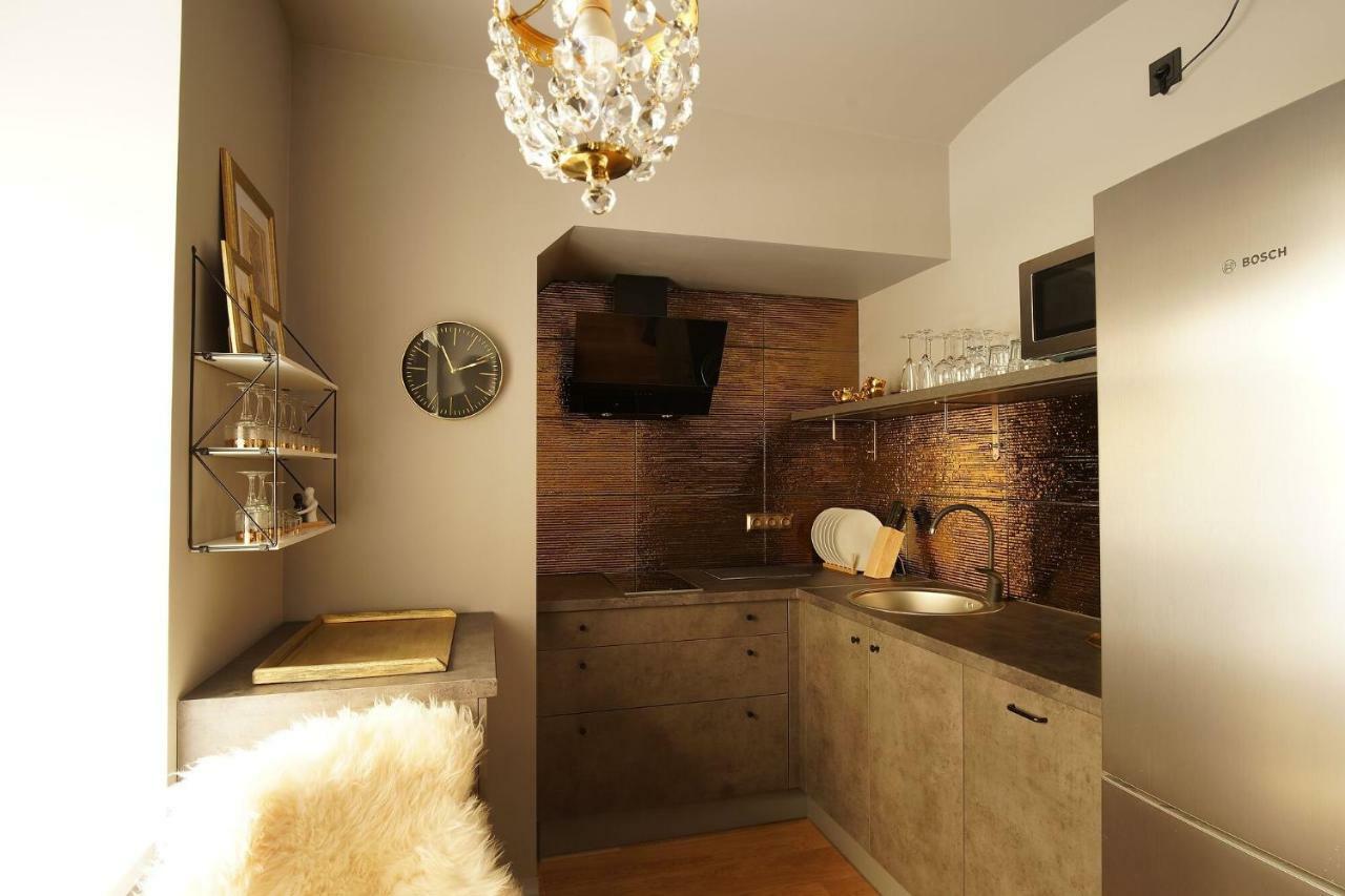 Appartamento New Bohemian Crash Pad In Riga Center Esterno foto