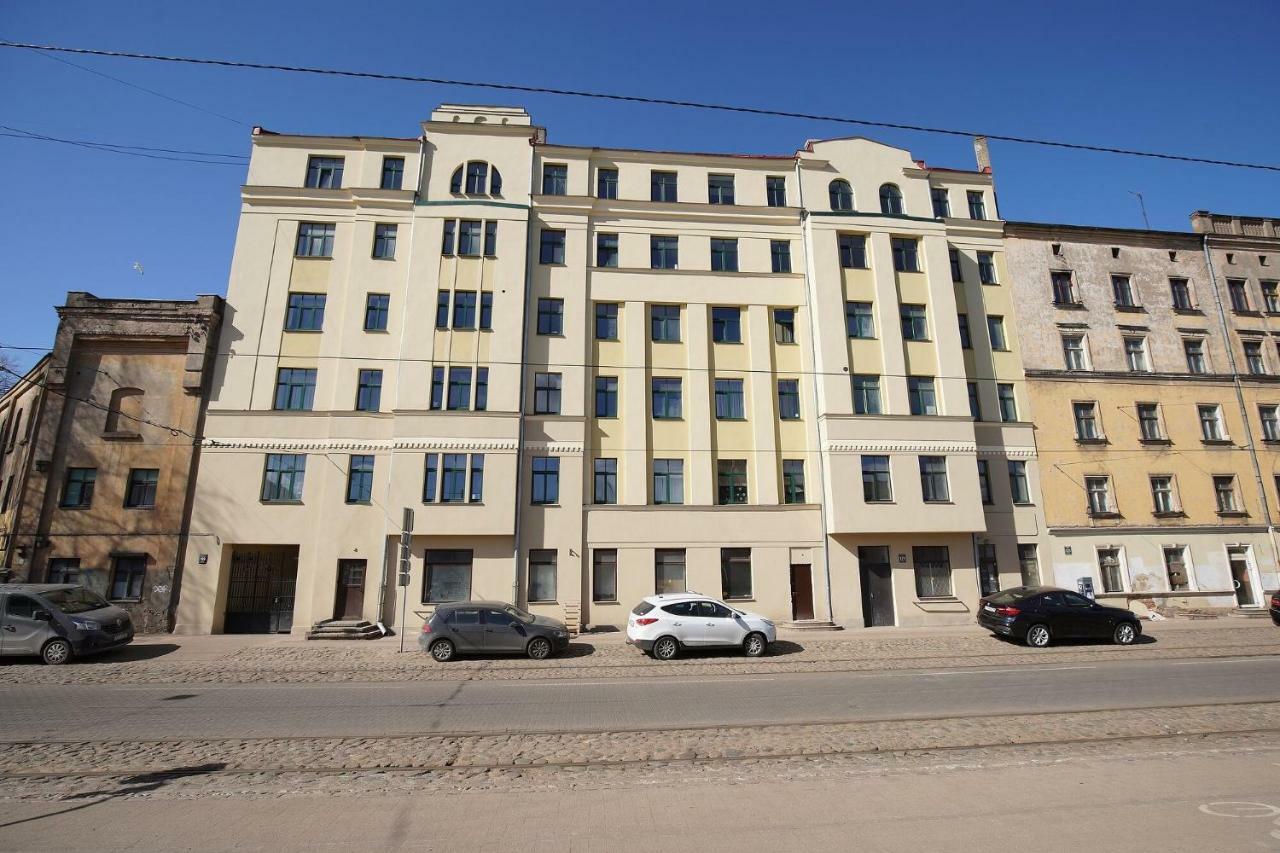 Appartamento New Bohemian Crash Pad In Riga Center Esterno foto